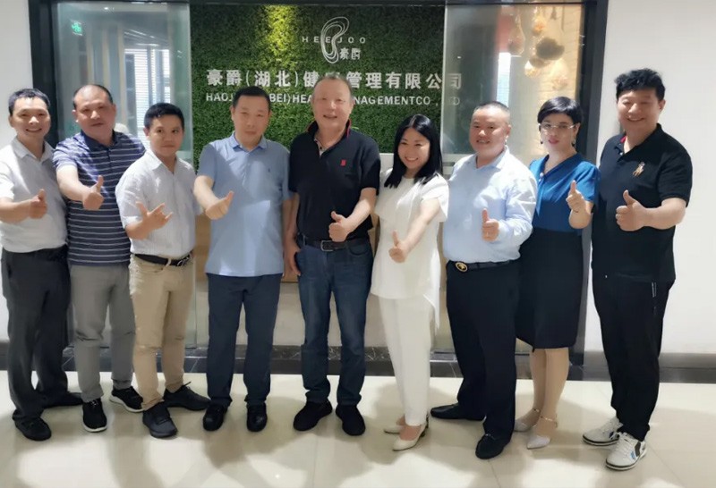 行业互访同交流，参加盛会载誉归！