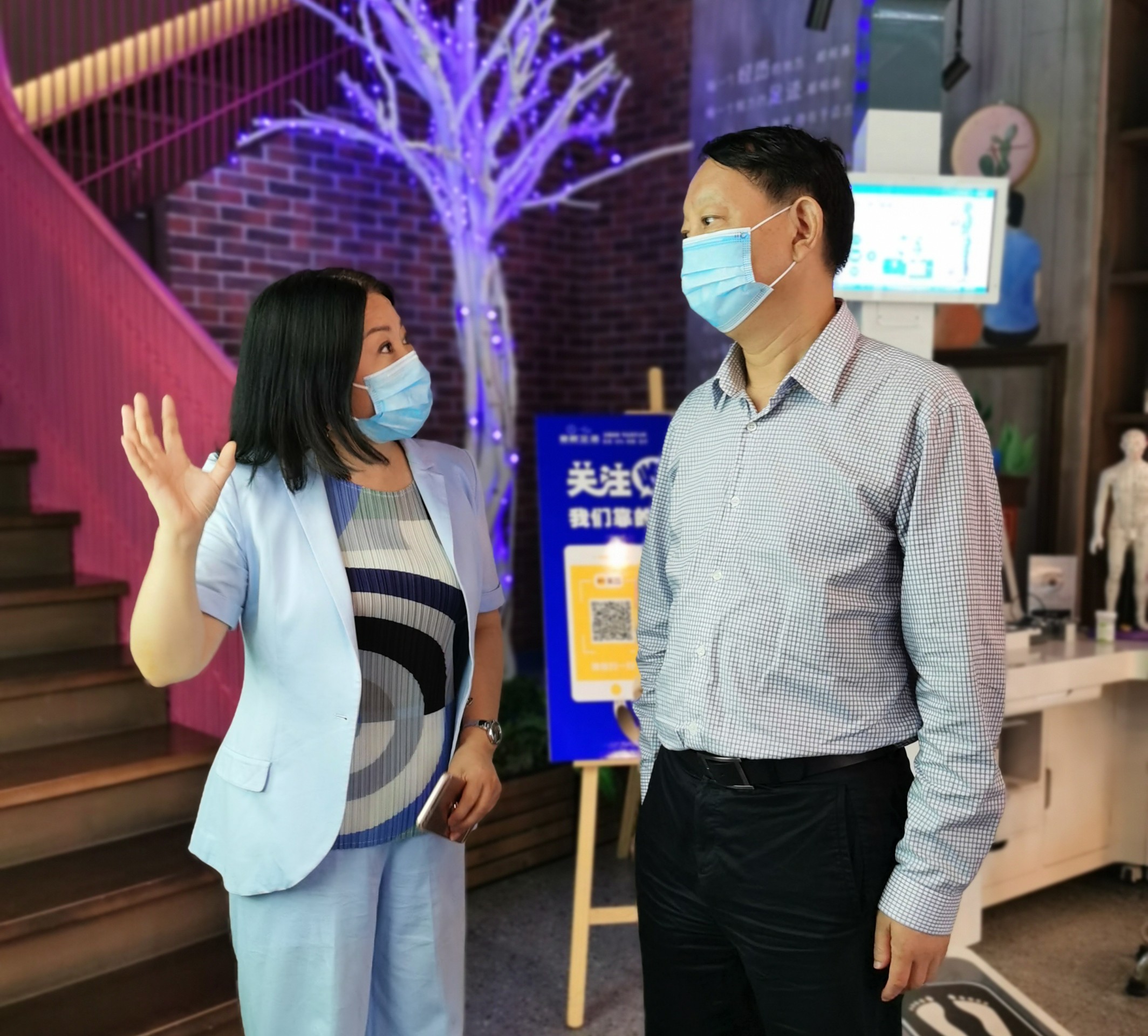 宜昌市政协主席宋文豹走访政协委员企业豪爵健康管理中心 政企一心克难关 “两手齐抓”保发展