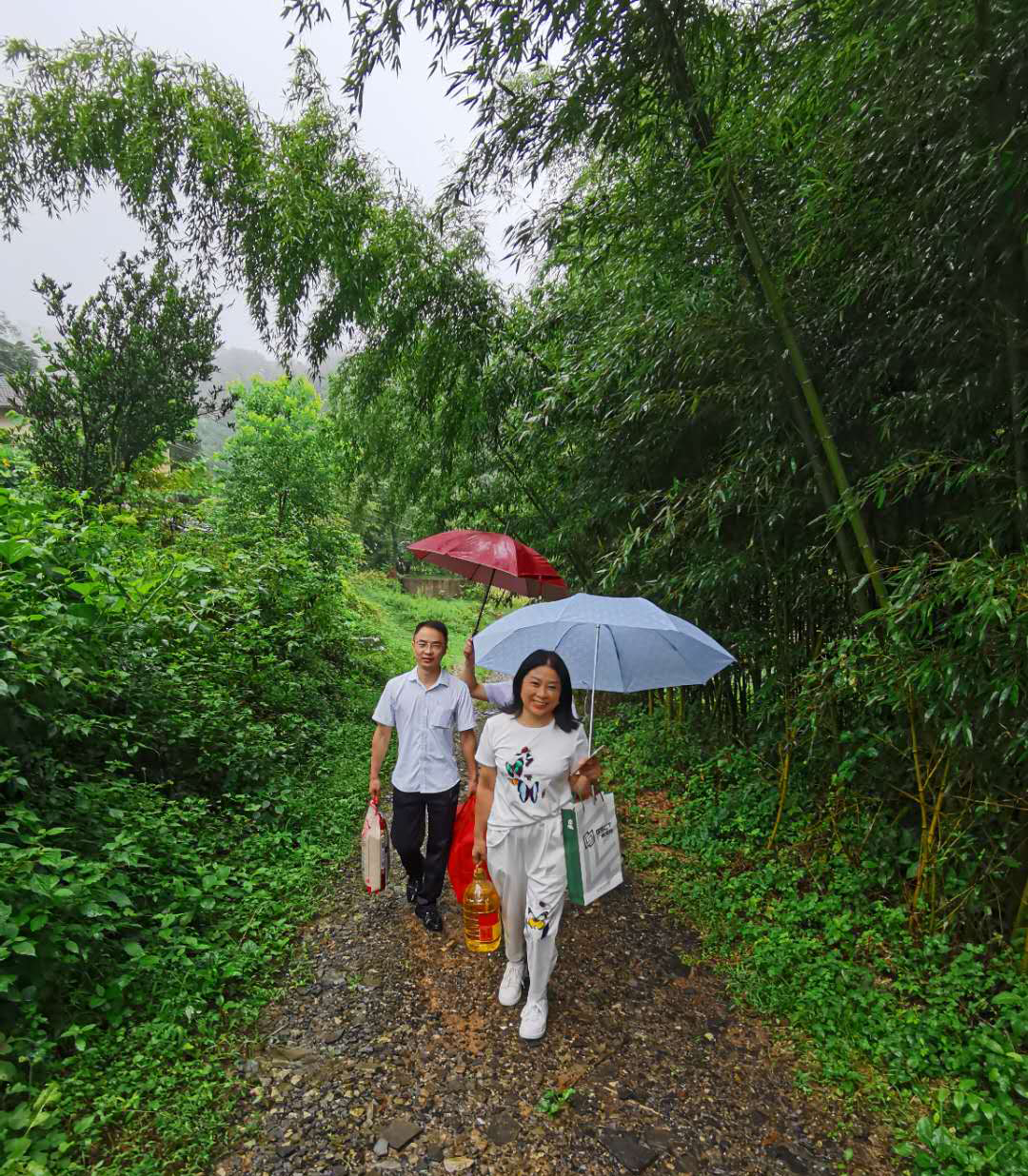 精准扶贫,合力攻坚拔穷根 精准扶贫,合力攻坚拔穷根