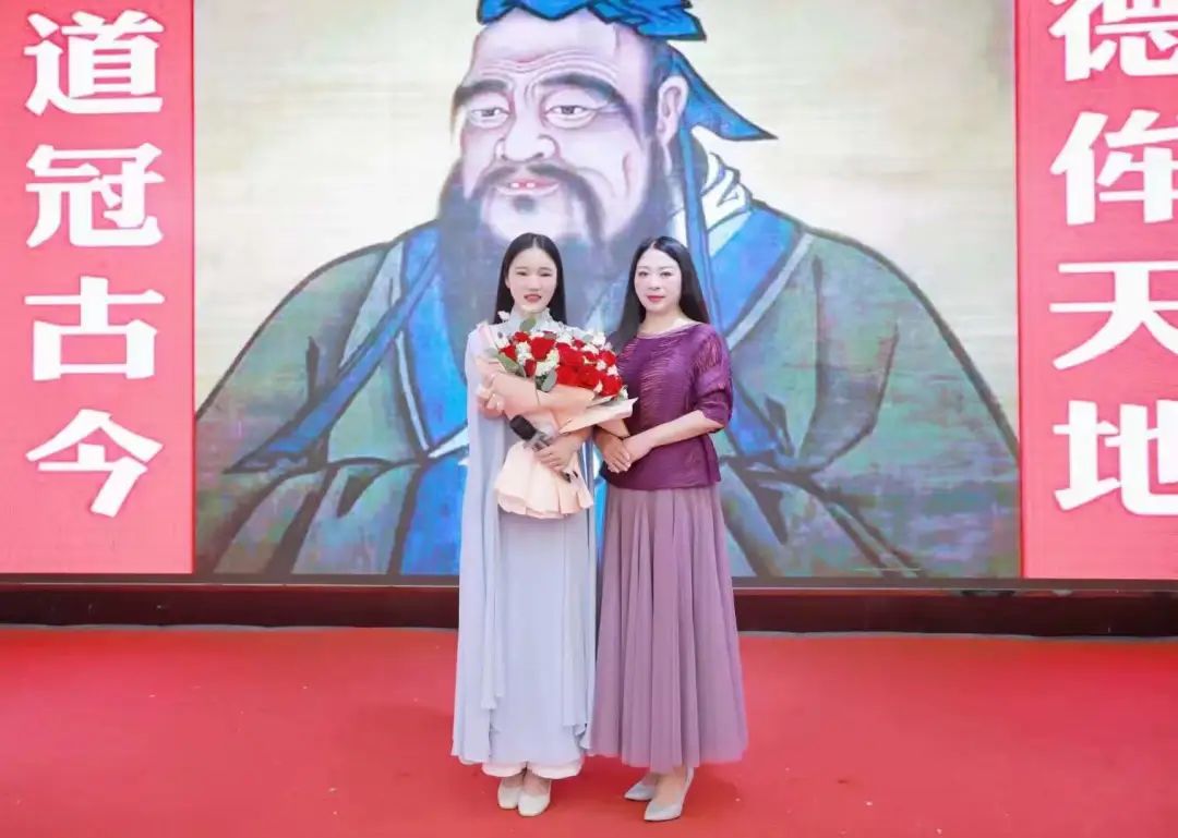 豪爵足道与子坤学院的禅学修心之旅取得圆满成功 豪爵足道与子坤学院的禅学修心之旅取得圆满成功