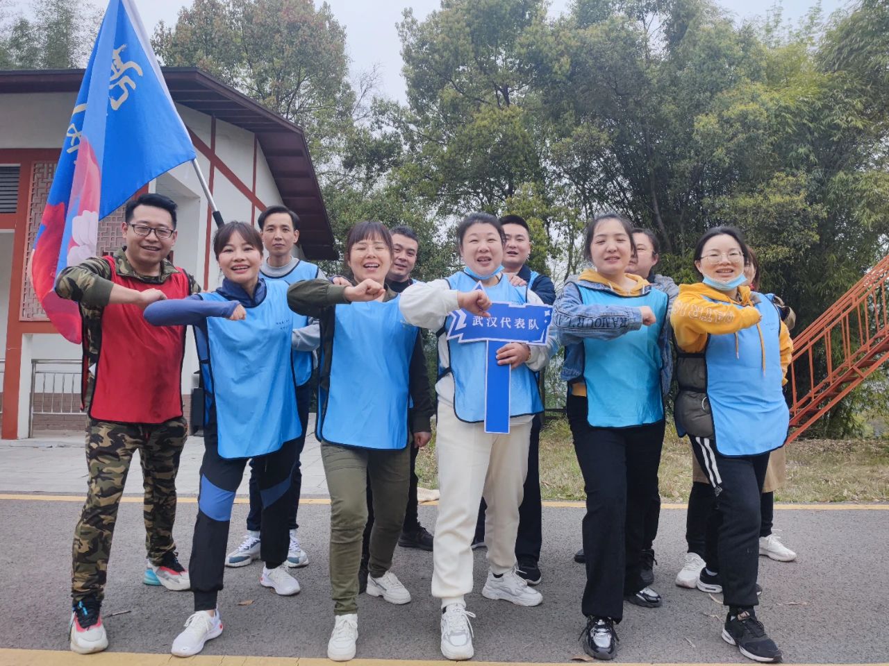 豪爵足道打造精英团队——第二十届第二期《亮剑内训营》圆满结束! 豪爵足道打造精英团队——第二十届第二期《亮剑内训营》圆满结束!