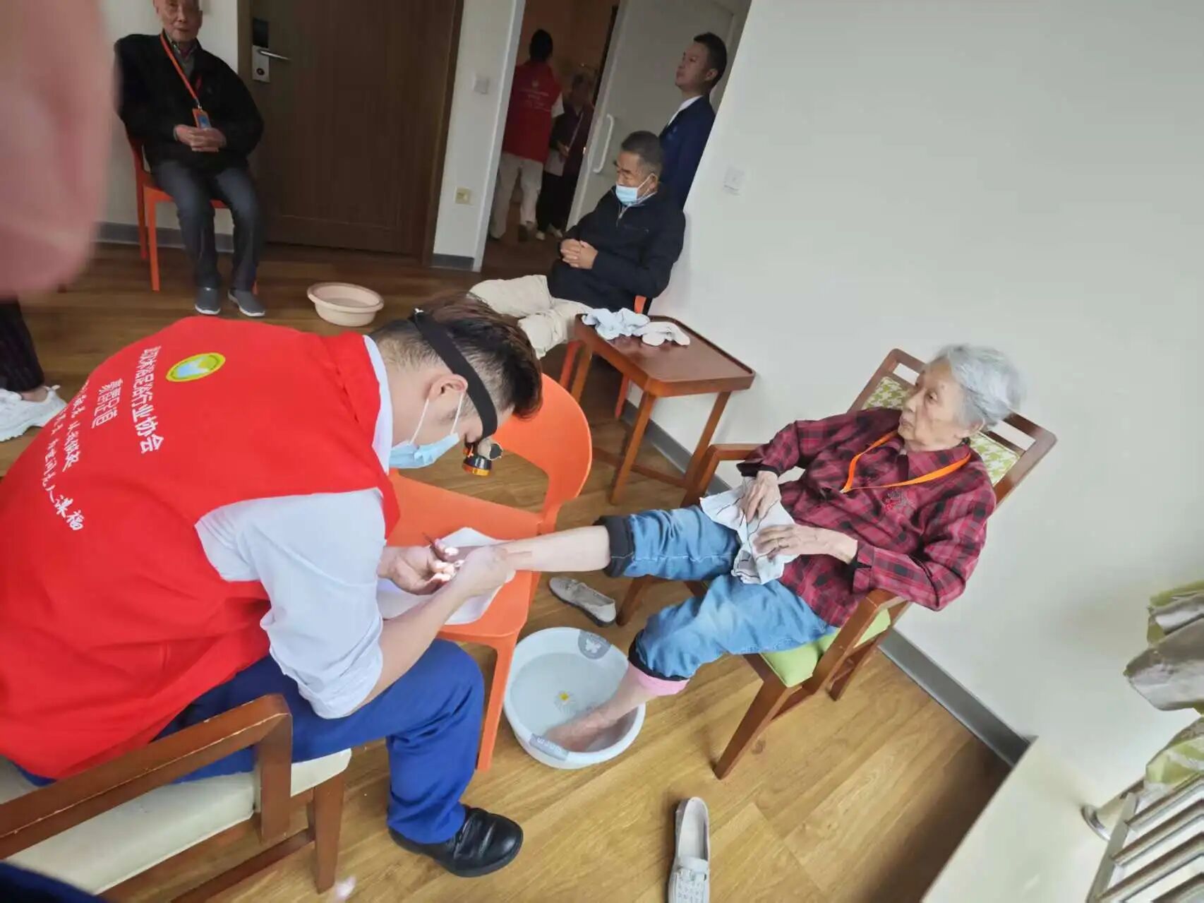 重阳孝爱行 | 豪爵足道以专业与温度守护银发时光 重阳孝爱行 | 豪爵足道以专业与温度守护银发时光